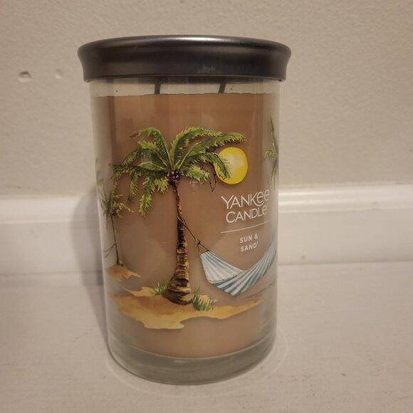 Yankee Candle SUN & SAND 20 oz. SIGNATURE 2-WICK JAR BEACH SCENT HTF NEW - Picture 1 of 7